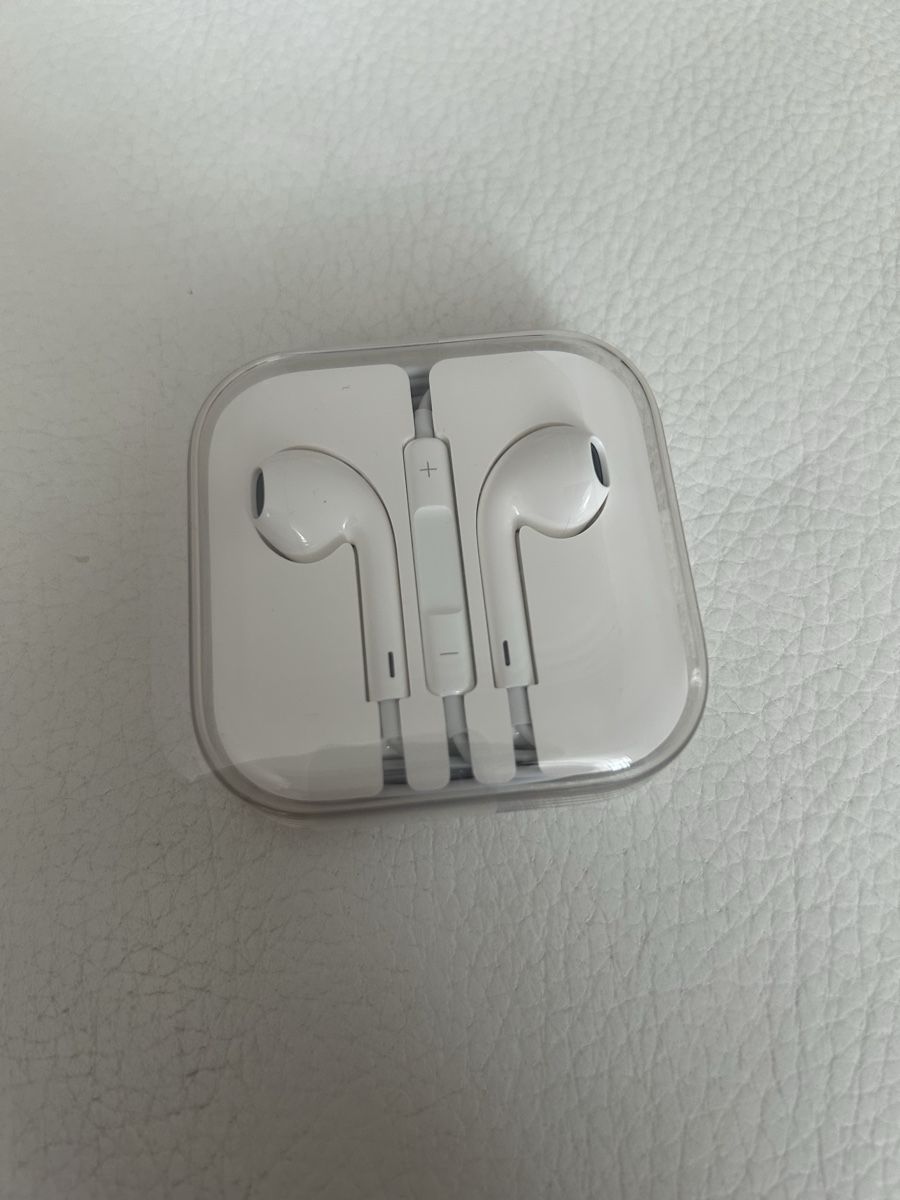 Apple Cuffie: Original Apple EarPods mit 3.5mm Stecker - Neu! – Nuovo e nell'imballaggio originale da Zürich venduto da Nutla 3