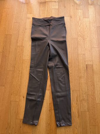 Hosen Kunstleder GUESS Grösse S guter Zustand