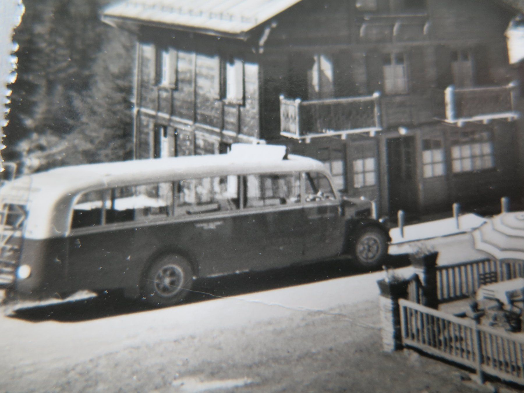 Ansichtskarten: FERRET - HÔTEL DU VAL FERRET - POSTAUTO – Gebraucht aus Wittenbach von lipasal 1