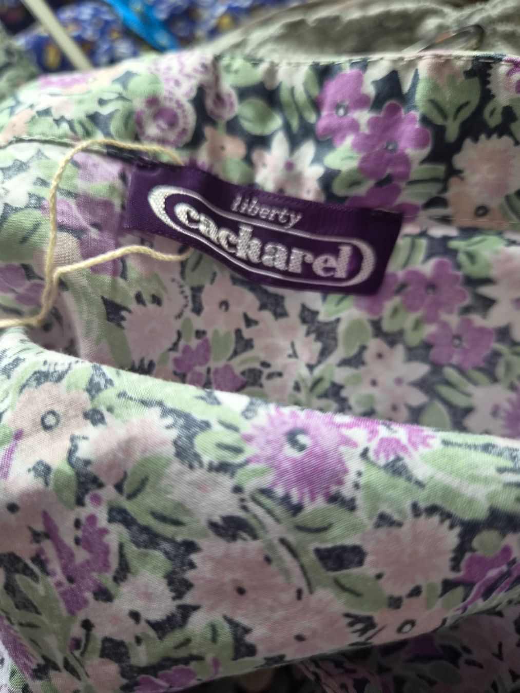 Cacharel Vestiti: Cacharel blumiger Zweiteiler Gr. 42 – Usato da Frenkendorf venduto da Chrigeli01 4