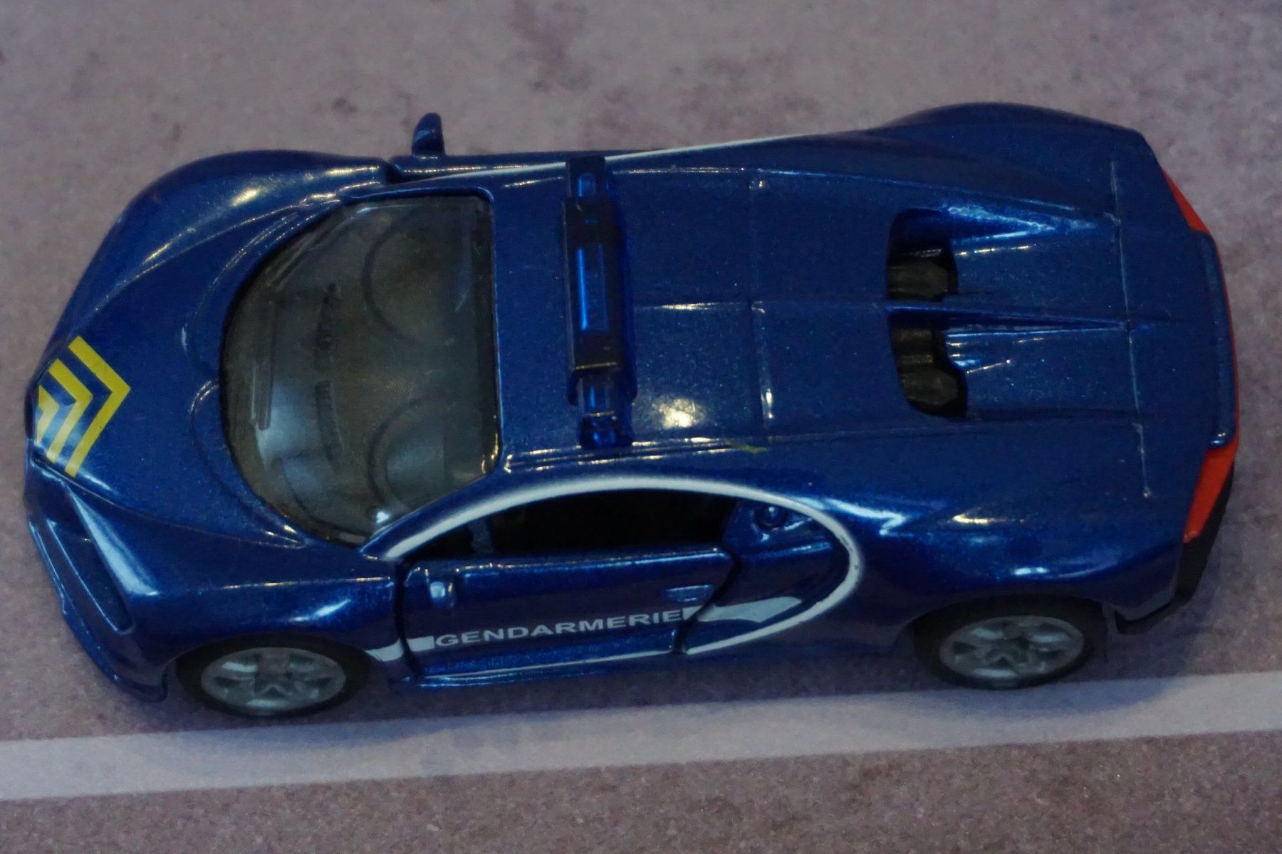 Siku Modellautos: Siku Bugatti Chiron Gandarmerie TOP !!!!!!!! – Gebraucht aus Reiden von Doppeldecker69 5