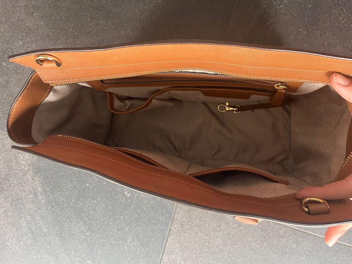 Michael Kors Sacs femmes: Handtasche, Michael Kors – D'occasion à Buchs SG par Yoshi94 2