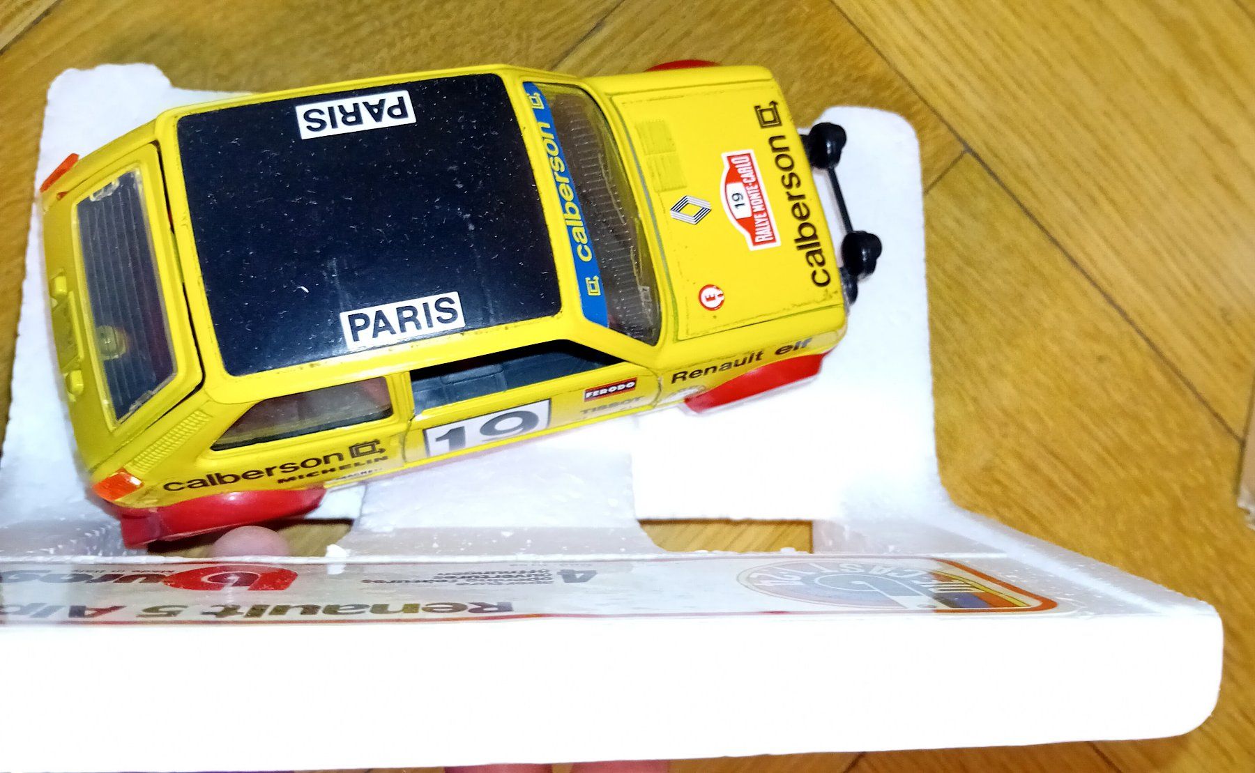 Bburago Modellini d'auto: Burago Renault 5 Alpine - cod. 0162, échelle 1:24 – Usato da Neuchatel venduto da Vlenoble 4