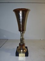 Trophäe, Vintage aus Metall  - Calella 88. (nov599)