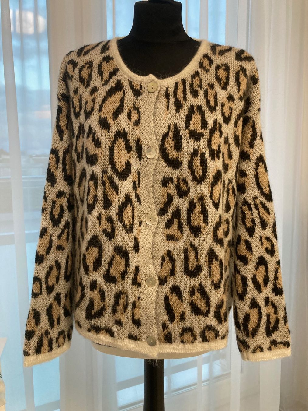 Giacche: Strickjacke Gr. 38 (Oversize) Leopardenmuster – Nuovo (secondo la descrizione) da Glattpark (Opfikon) venduto da Pangie 1