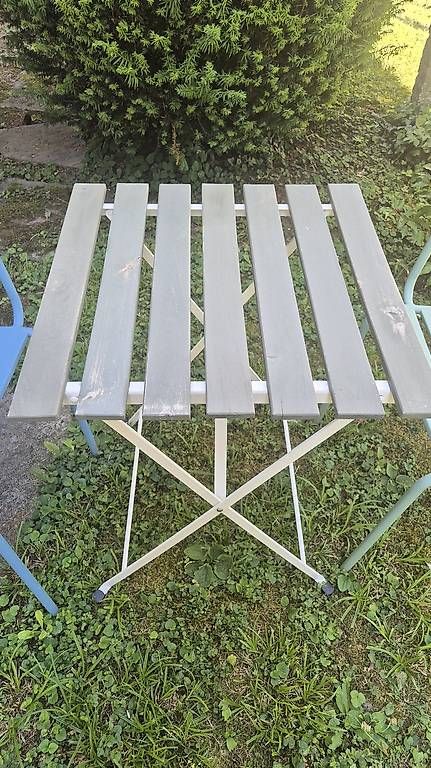 Set de table et chaises: Gartentisch & 2 Gartenstühle  – D'occasion à Rüschlikon par samuelba 3