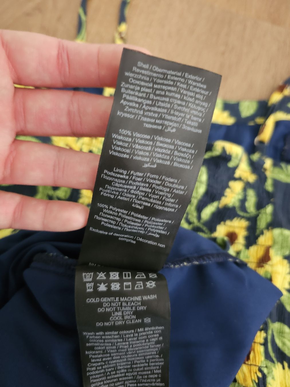 Kleider: Sonnenblumenkleid L – Neu (gemäss Beschreibung) aus Büttikon AG von PAM120319 4