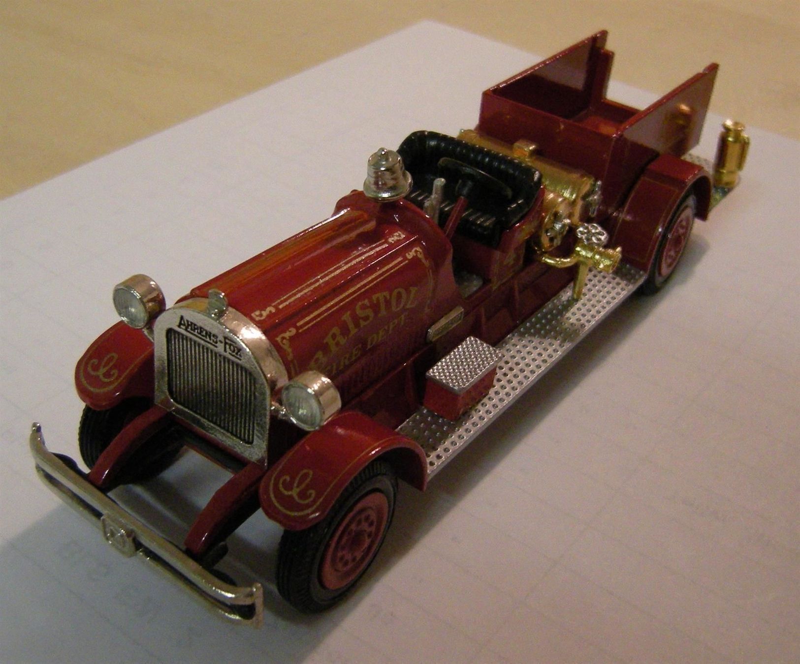 Modellini d'auto: Ahrens Fox Pumper – Nuovo e nell'imballaggio originale da Mettmenstetten venduto da shaula51 1