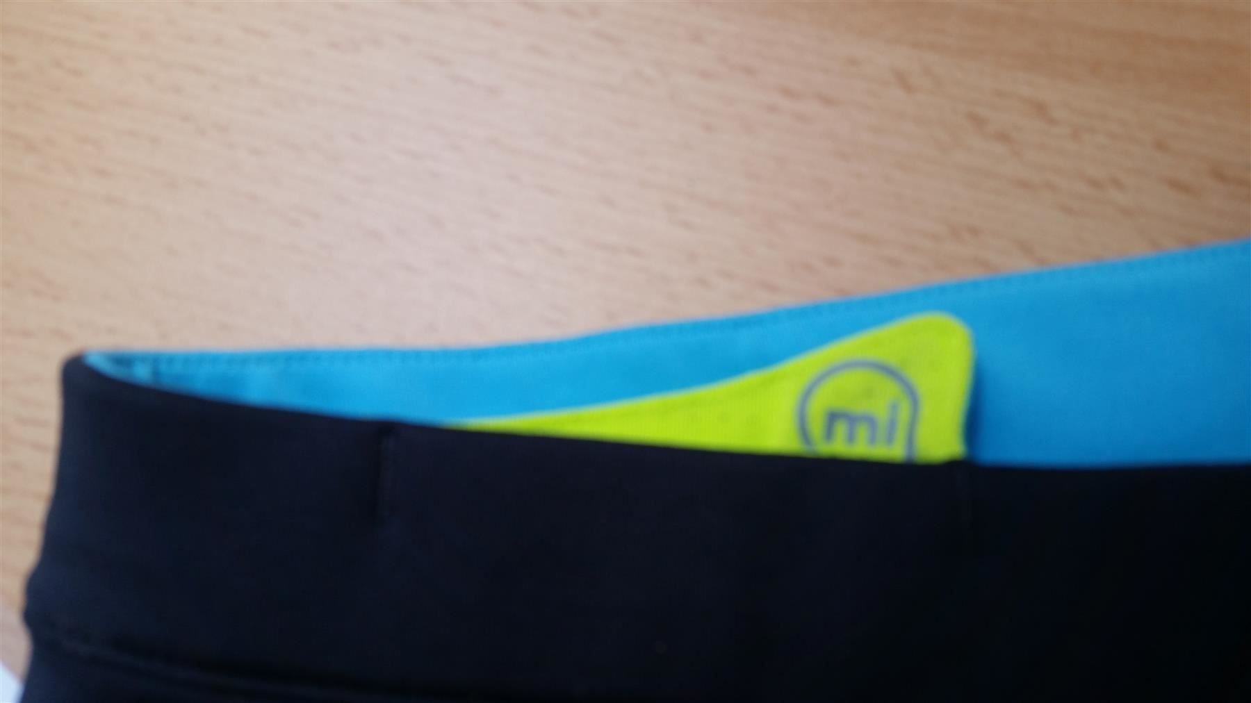 Adidas Hosen: ADIDAS Supernova short tight Damen, Grösse 40 – Neu und originalverpackt aus Winterberg ZH von Gemini63 4