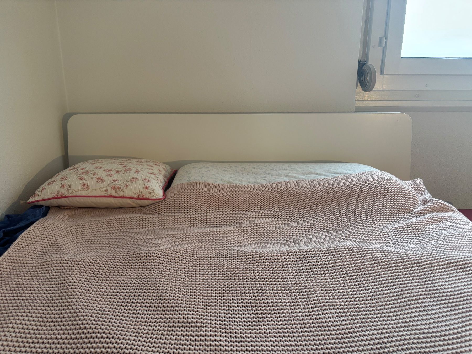 Ikea Letti: Bett IKEA ASKVOLL – Usato da Münsingen venduto da lis_jy9z 2