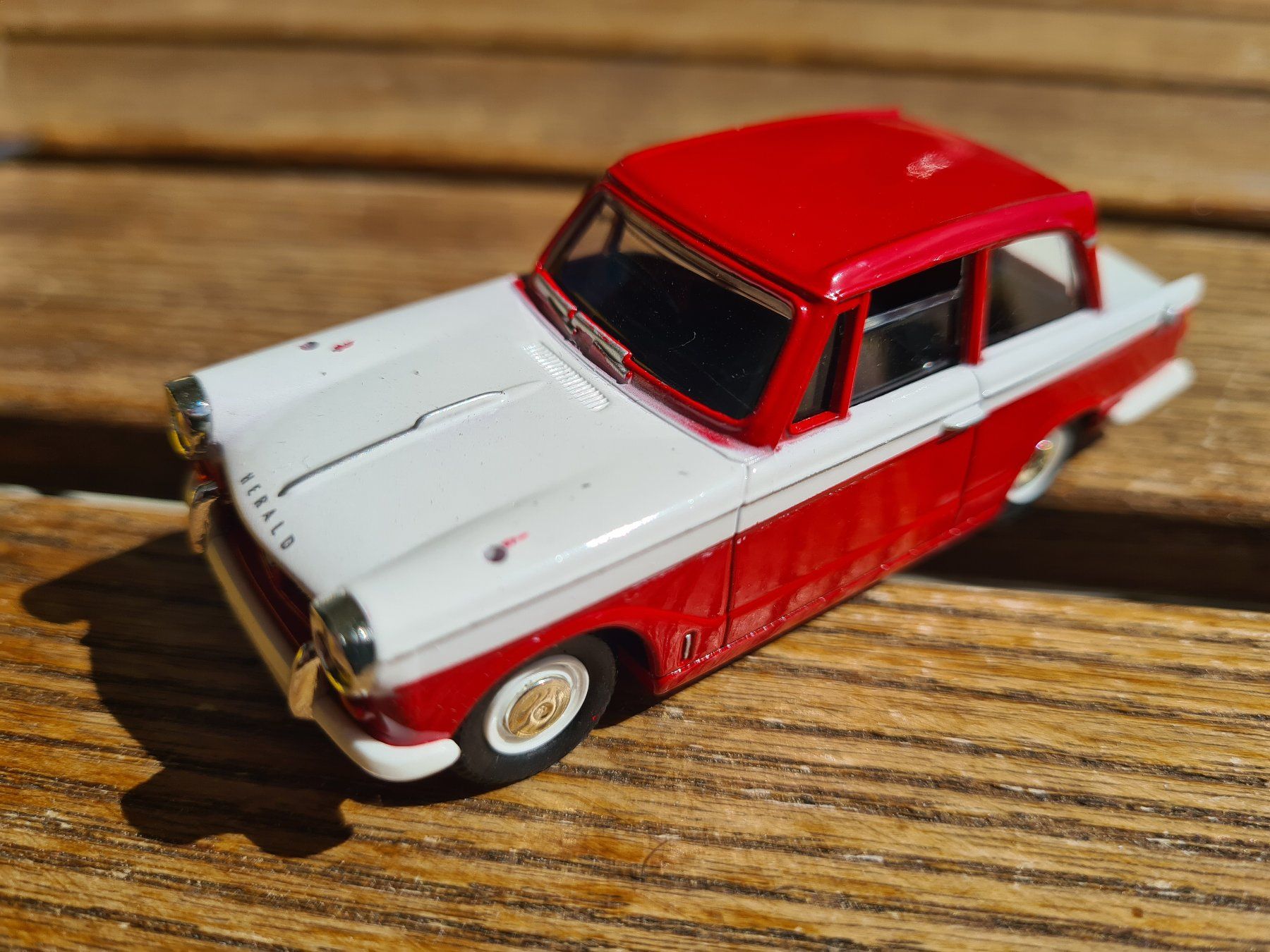 Triumph Modellini d'auto: VANGUARDS Herald – Usato da Basel venduto da Solarbebop 2