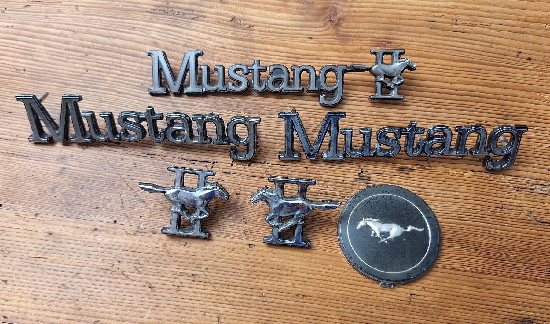 Ford Tutti pezzi di ricambio auto: Ford Mustang II Embleme – Usato da Triesen venduto da BLACKSHEEP75 6