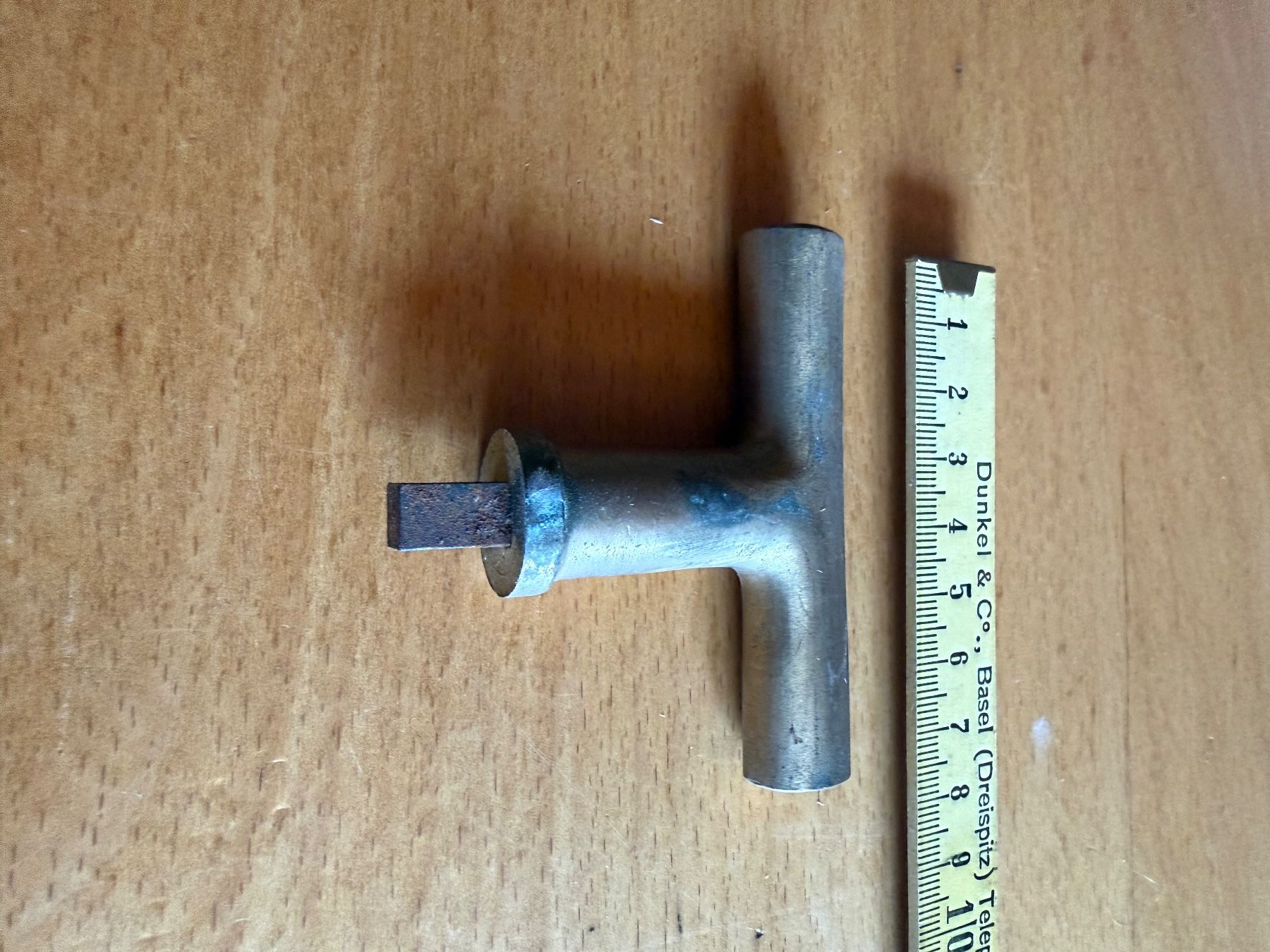 Eisenwaren: alter Fenstergriff aus Metall – Gebraucht aus Amden von vipernatter 4