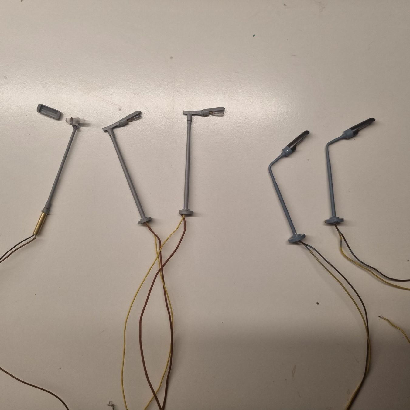 Modellini di ferrovie: 5 Lampen Spur N – Usato da Männedorf venduto da Modellbau-wyss