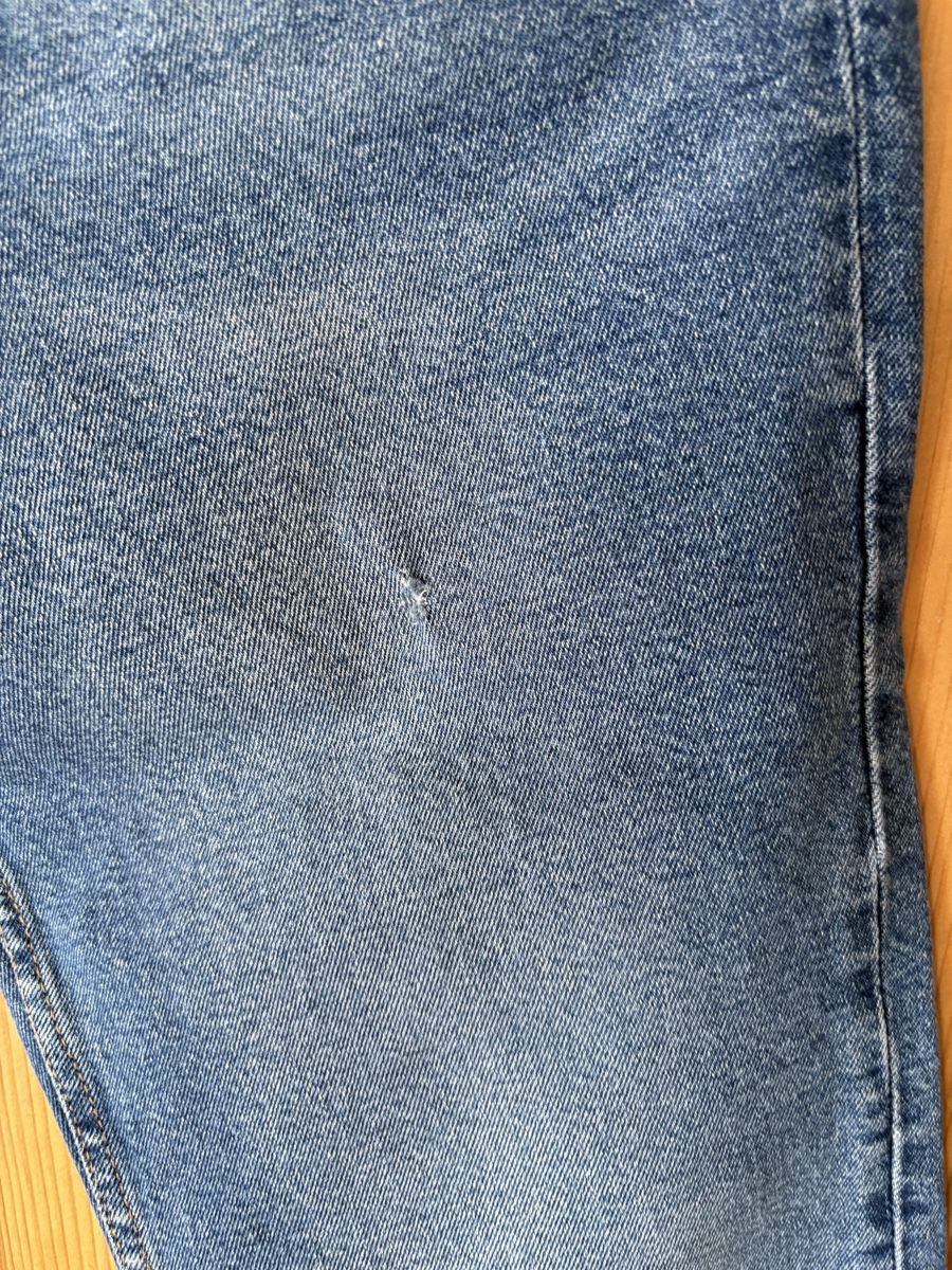 H&M Jeans: Jeans H&M – D'occasion à Falera par Casutt 2