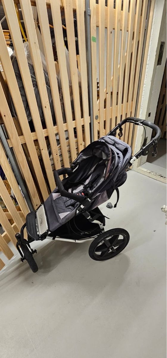 Mountain Buggy Poussette: Mountain Buggy Urban Jungle Kinderwagen complete set – D'occasion à Arbon par obe_8mh2 4