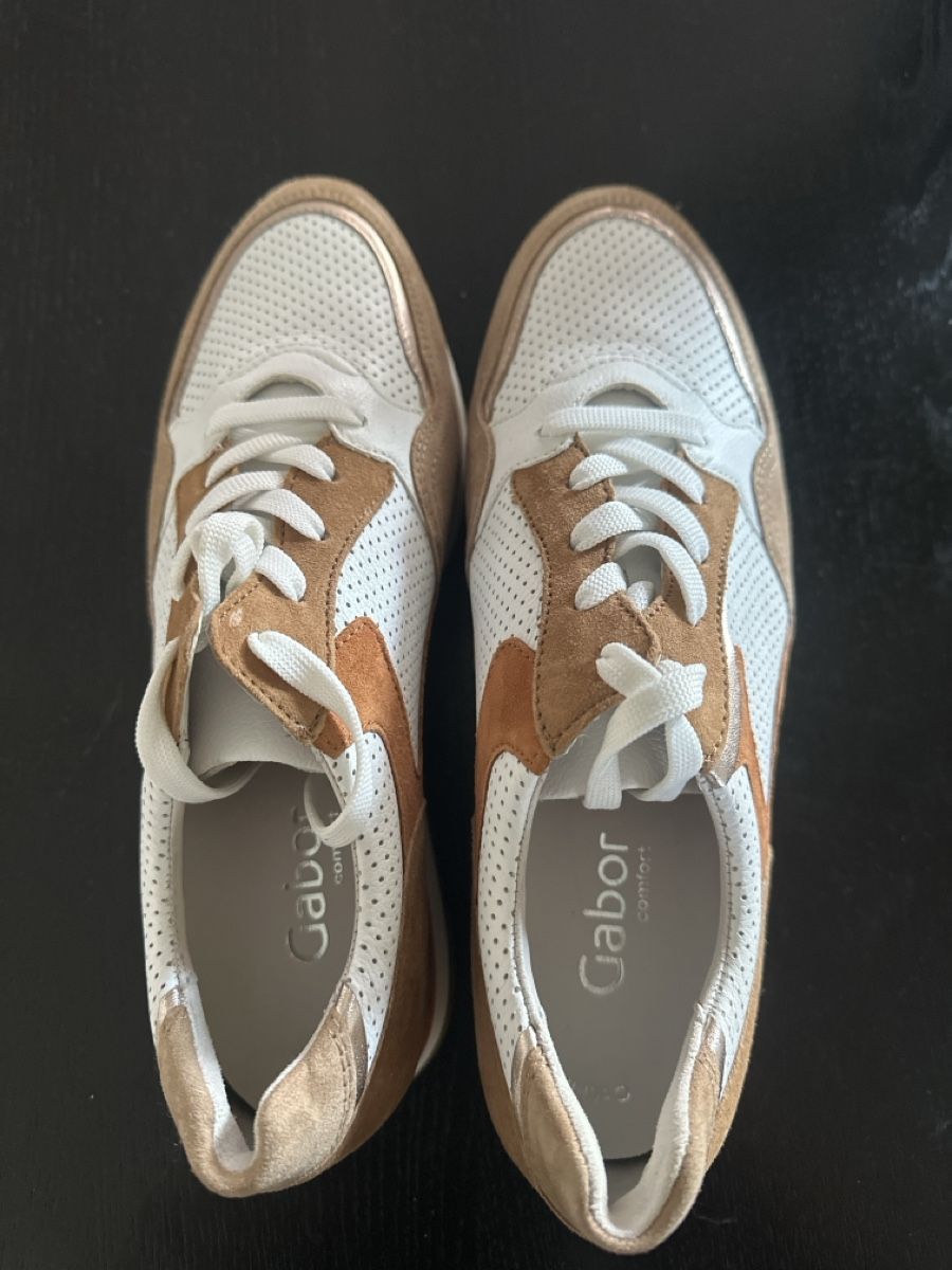 Gabor Damenschuhe: Turnschuh von Gabor – Gebraucht aus Küssnacht am Rigi von Stuhli