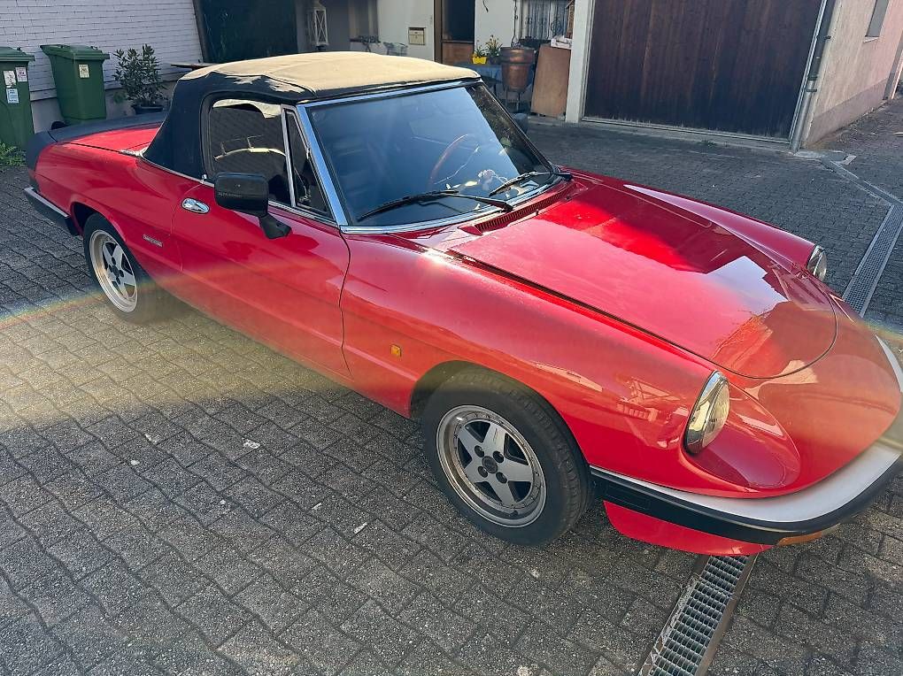 Automobili: Alfa Romeo Spider 2.0 – Usato da St.Gallen venduto da Zeal