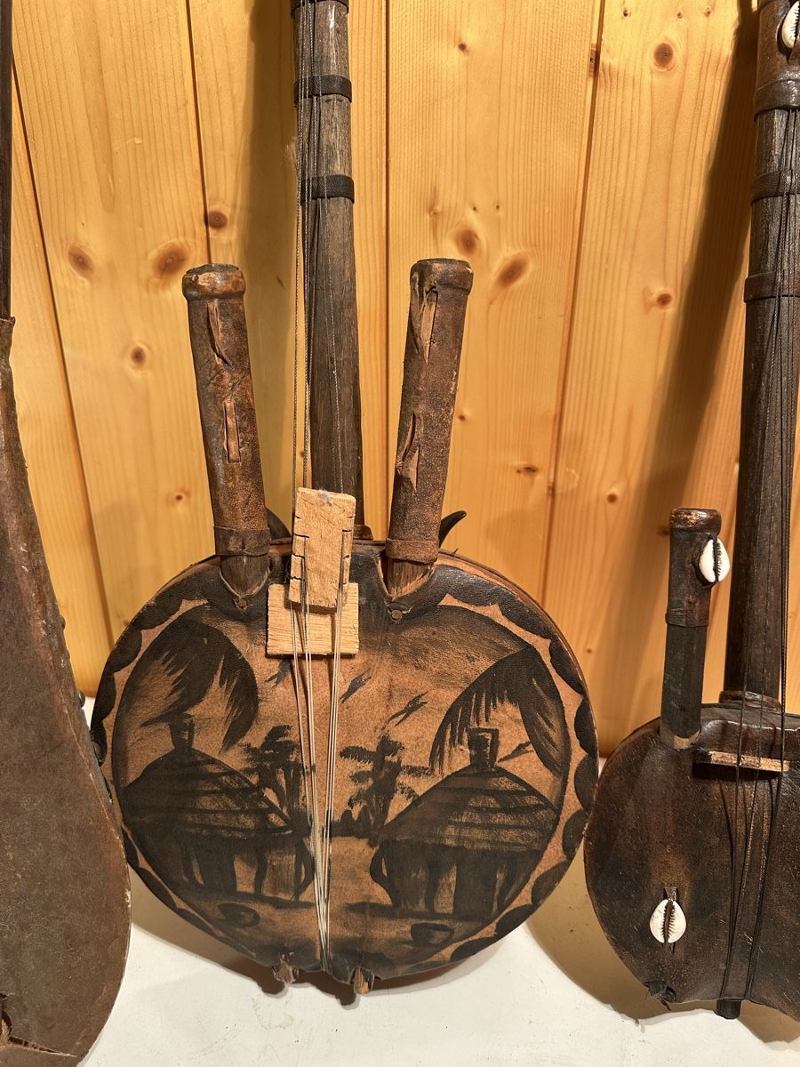Strumenti musicali: Vintage Africa – Usato da Dietikon venduto da moradi24 2