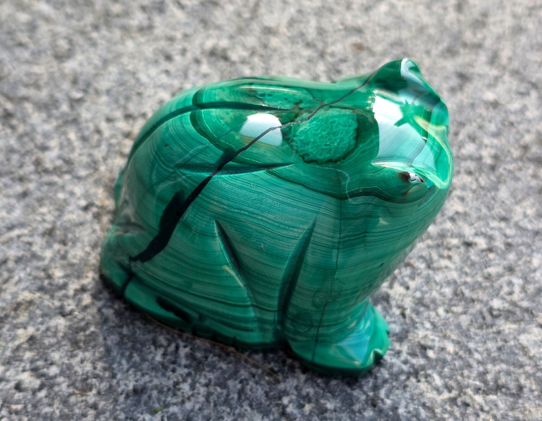 Minerali & Pietre curative: Malachit Frosch 141g – Nuovo e nell'imballaggio originale da Matzingen venduto da Shay_Crystalz