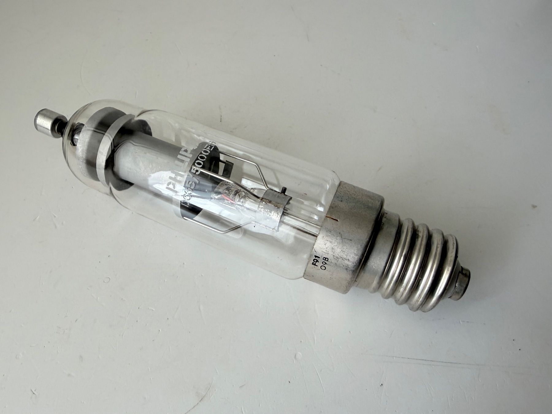 Philips Lampade: 2 Halogen-Metalldampflampe von Philips – Usato da Zwingen venduto da moje1 2