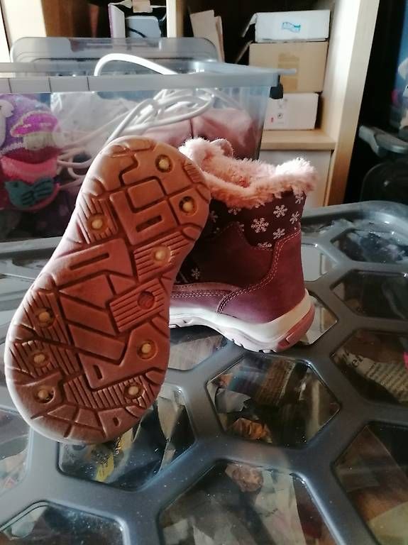 Schuhe für Mädchen: Winterschuhe Grösse 22 – Gebraucht aus Baldegg von luz_hkl7 1