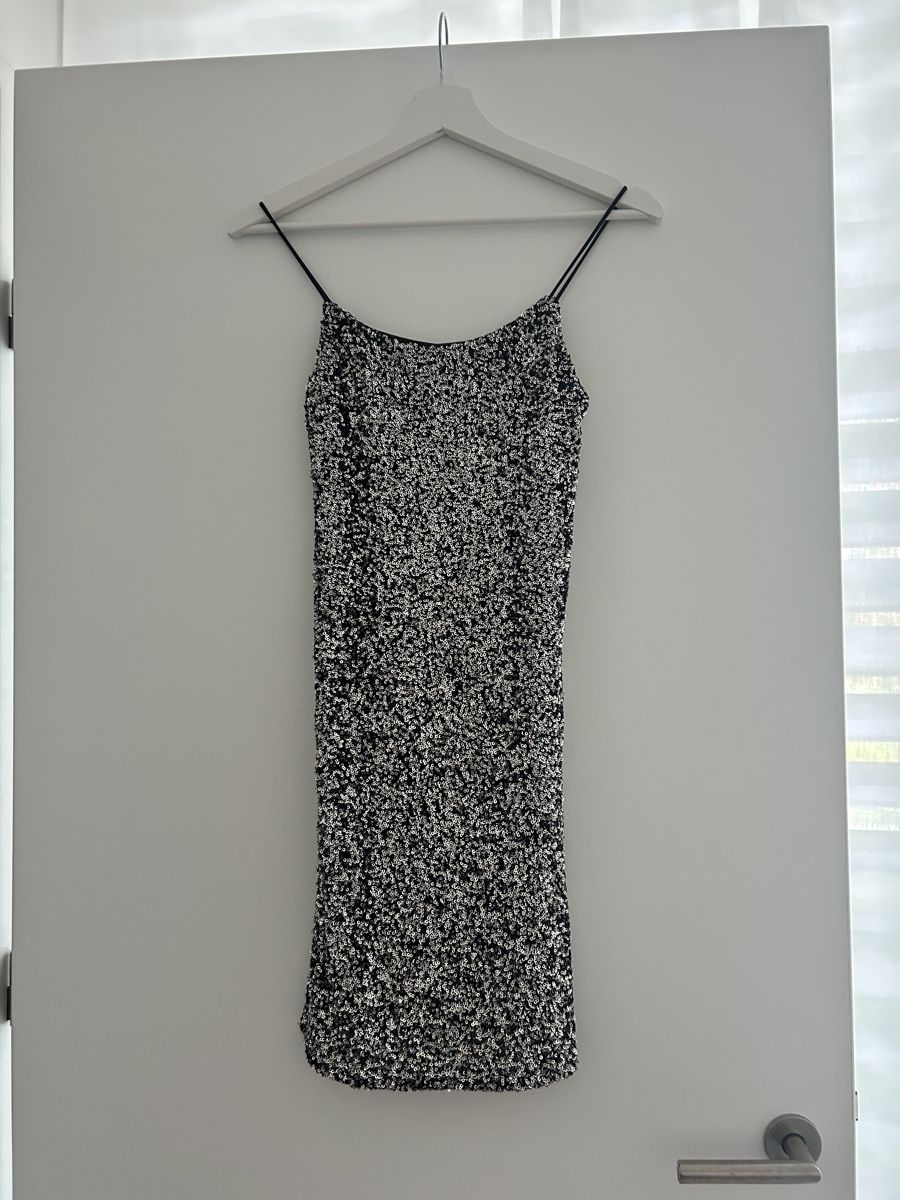 Tally Weijl Vestiti: Glitzerkleid Silber Grösse S – Usato da Oberkirch LU venduto da a.nn.y