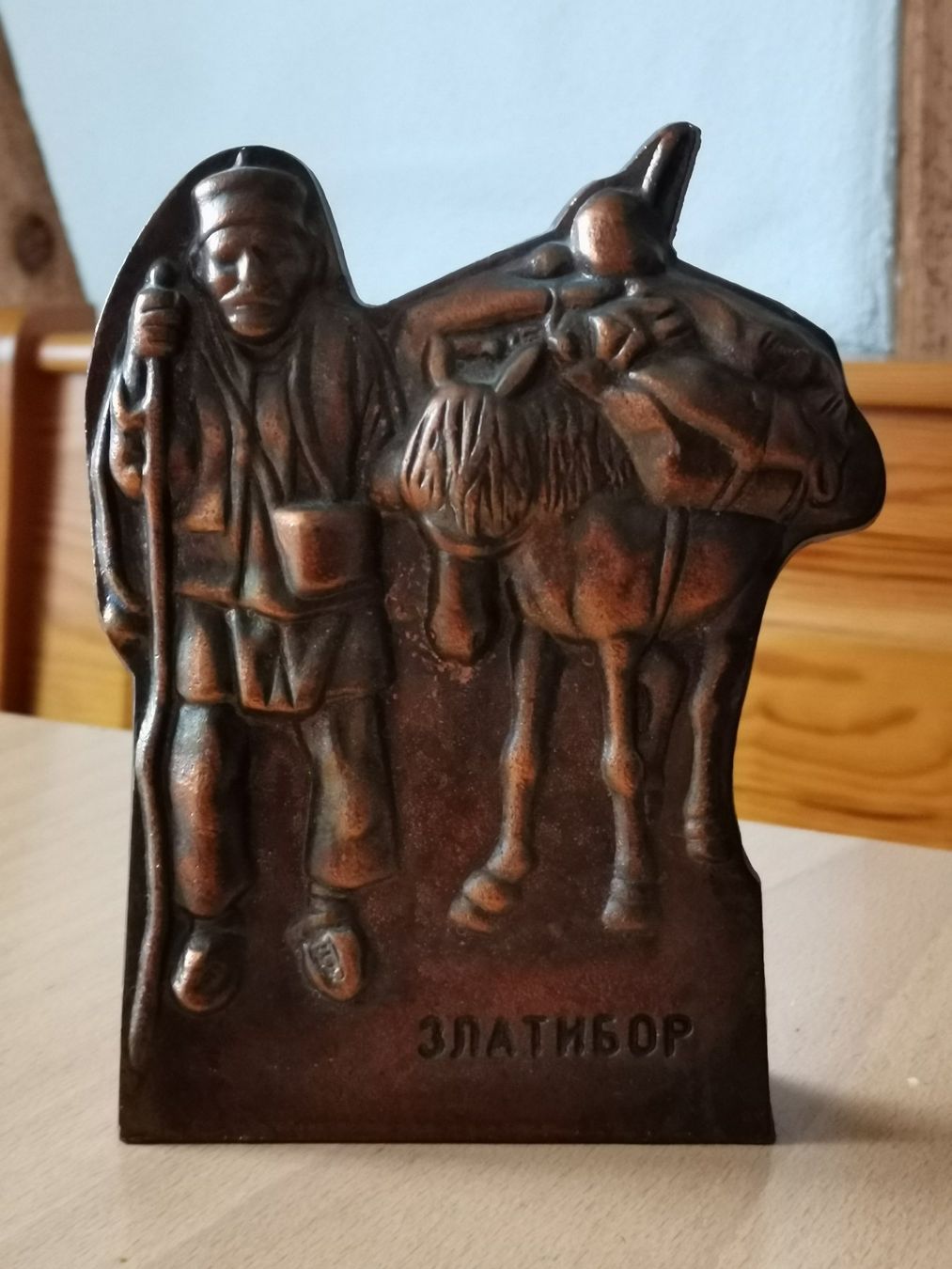 Sculture & Statue: Tisch-Relief Zlatibor, Mann mit Esel – Usato da Bottighofen venduto da andax