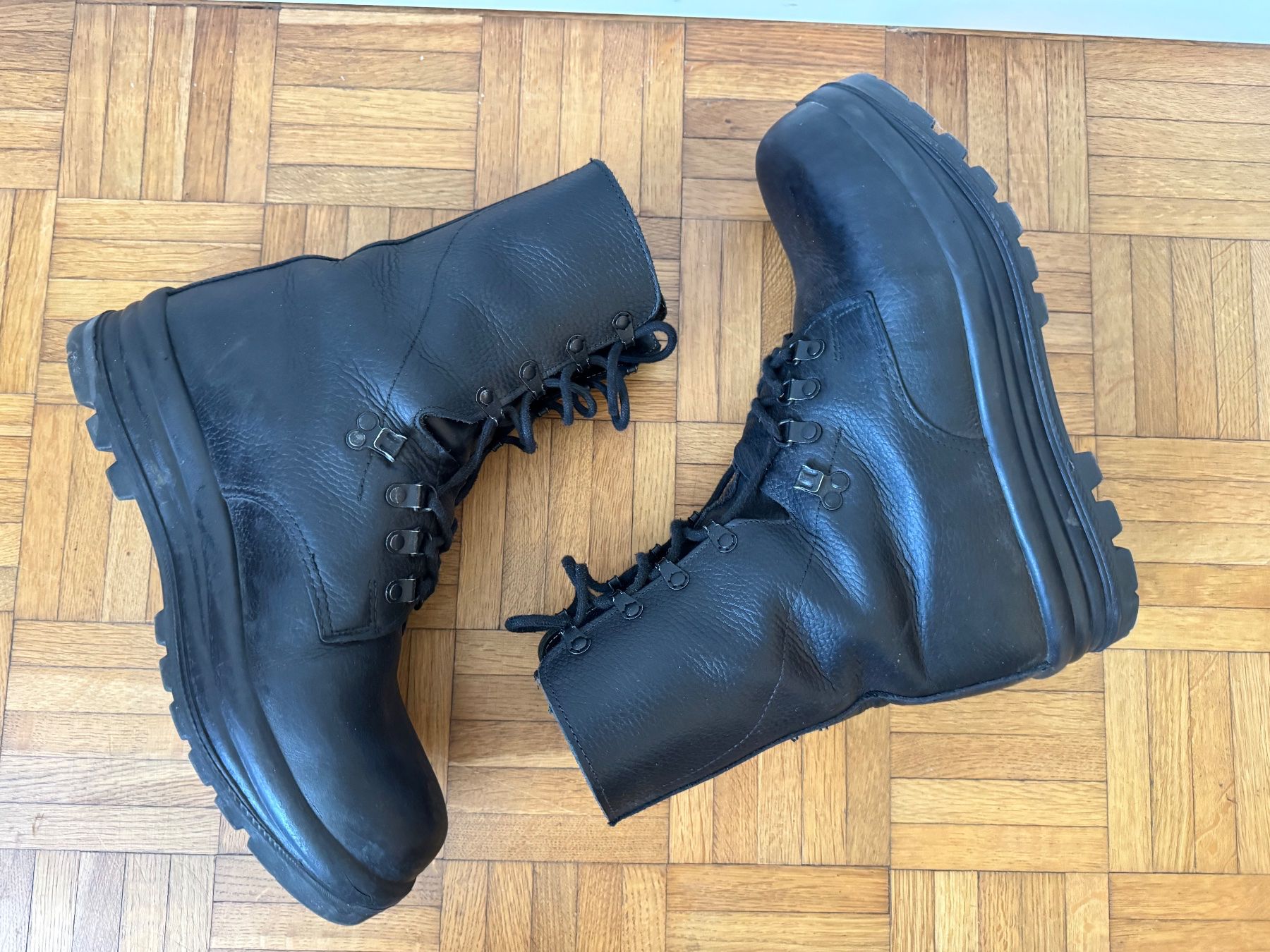 Schweizer Armee Scarpe da uomo: Militär Stiefel CH Gr 44 – Usato da frauenfeld venduto da pipi018 3