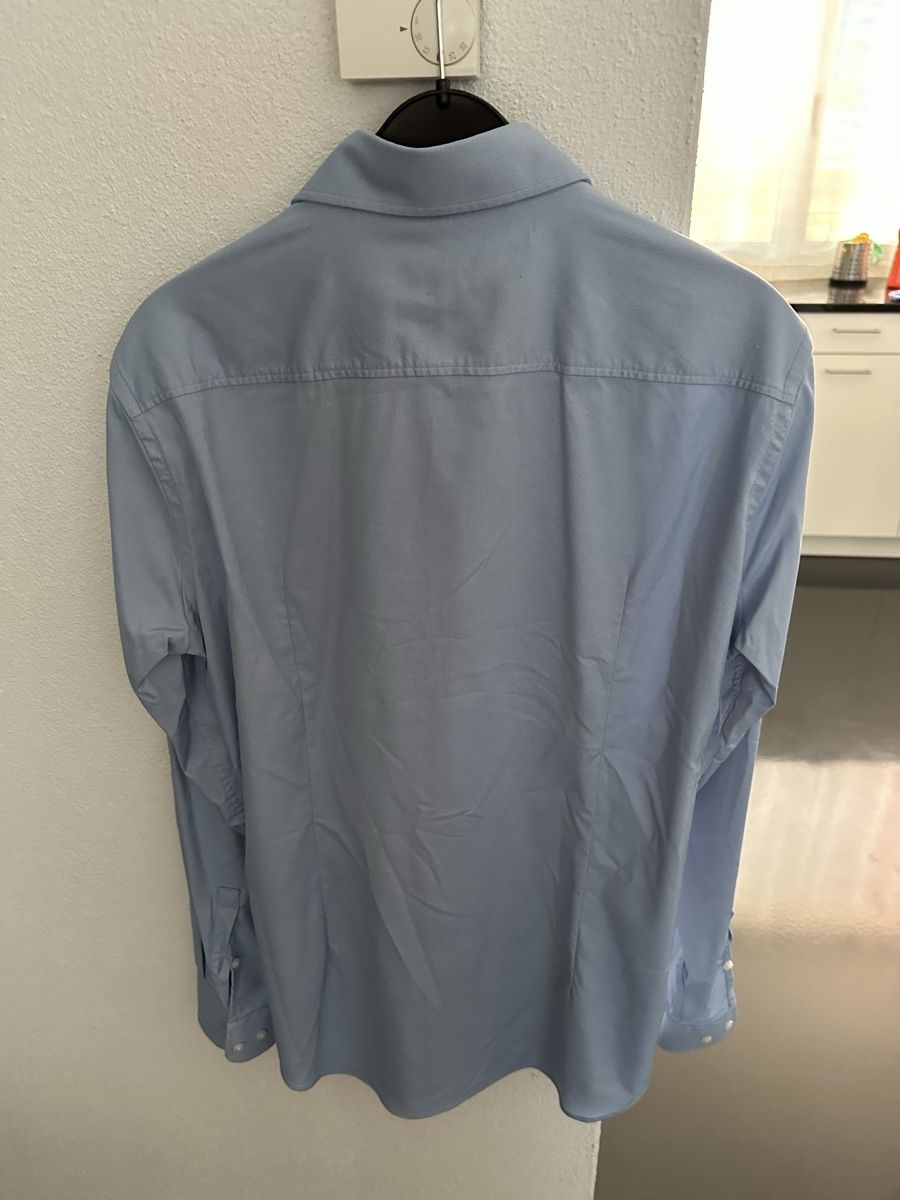 Hugo Boss Chemises: Herren Hemden BOSS Slim Fit – D'occasion à Schlieren par James1010 2