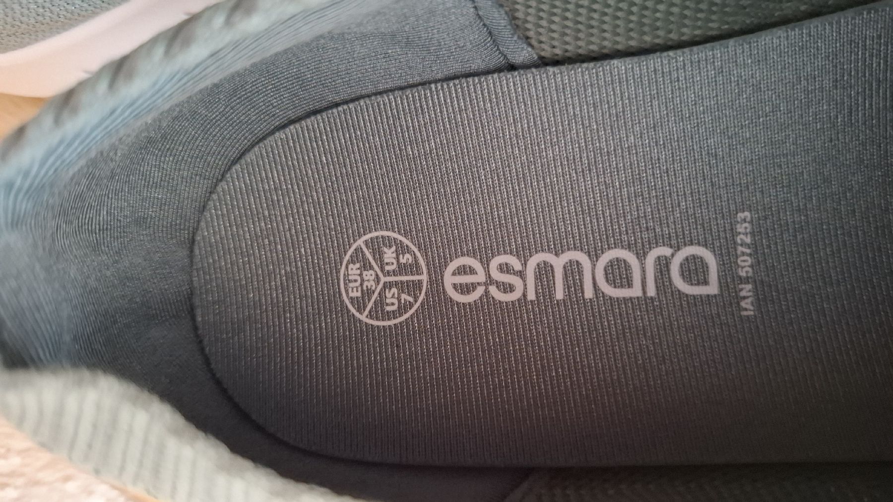 Damenschuhe: Esmara Damenschuhe Grösse 38 neu – Neu und originalverpackt aus Emmen von Tigerlady 2