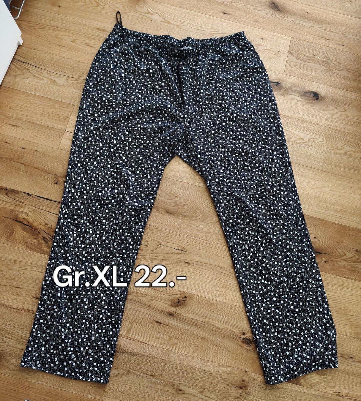 Pantalons: Hose gr.xl – Neuf (Voir description) à Beromünster par aniram90