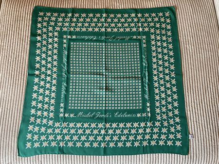 Foulard en soie Michel Jordi's Edelweiss vert en soie