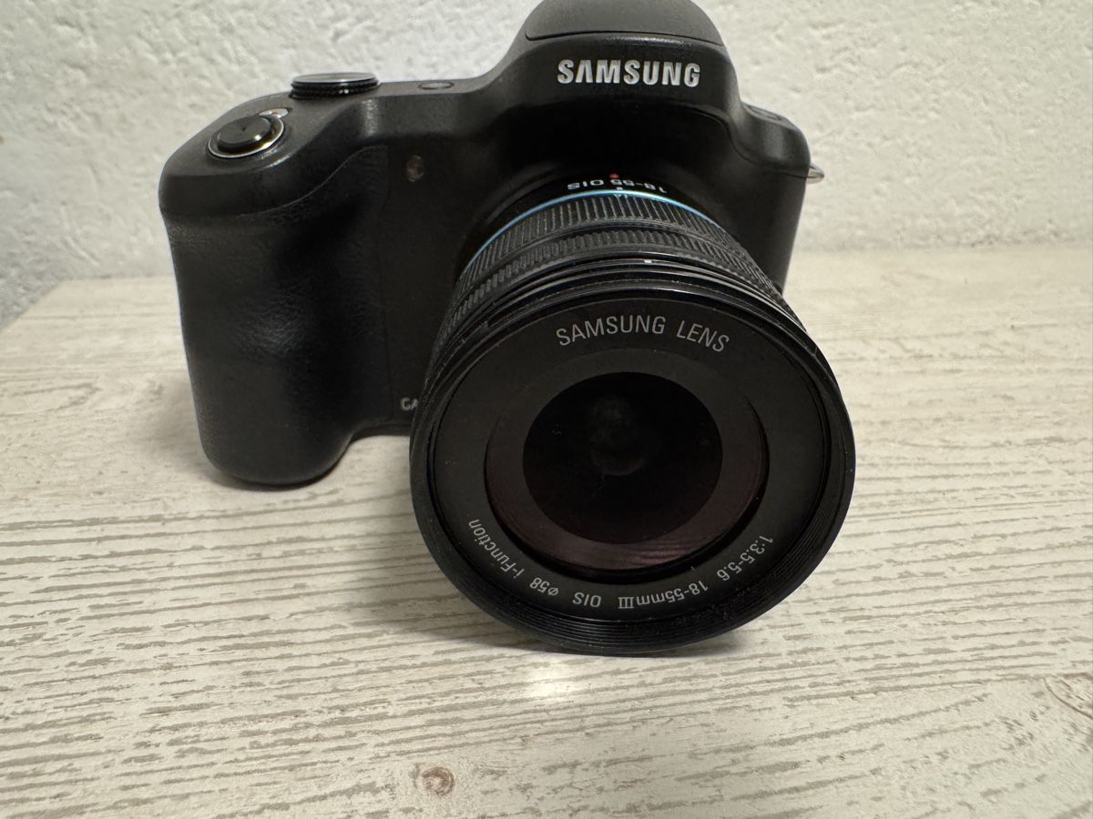 Samsung Kamera: samsung galaxy nx digitalkamera – Gebraucht aus Zunzgen von milesdavis76