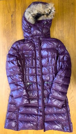 Moncler Daunenjacke Gr. 0 Aubergine