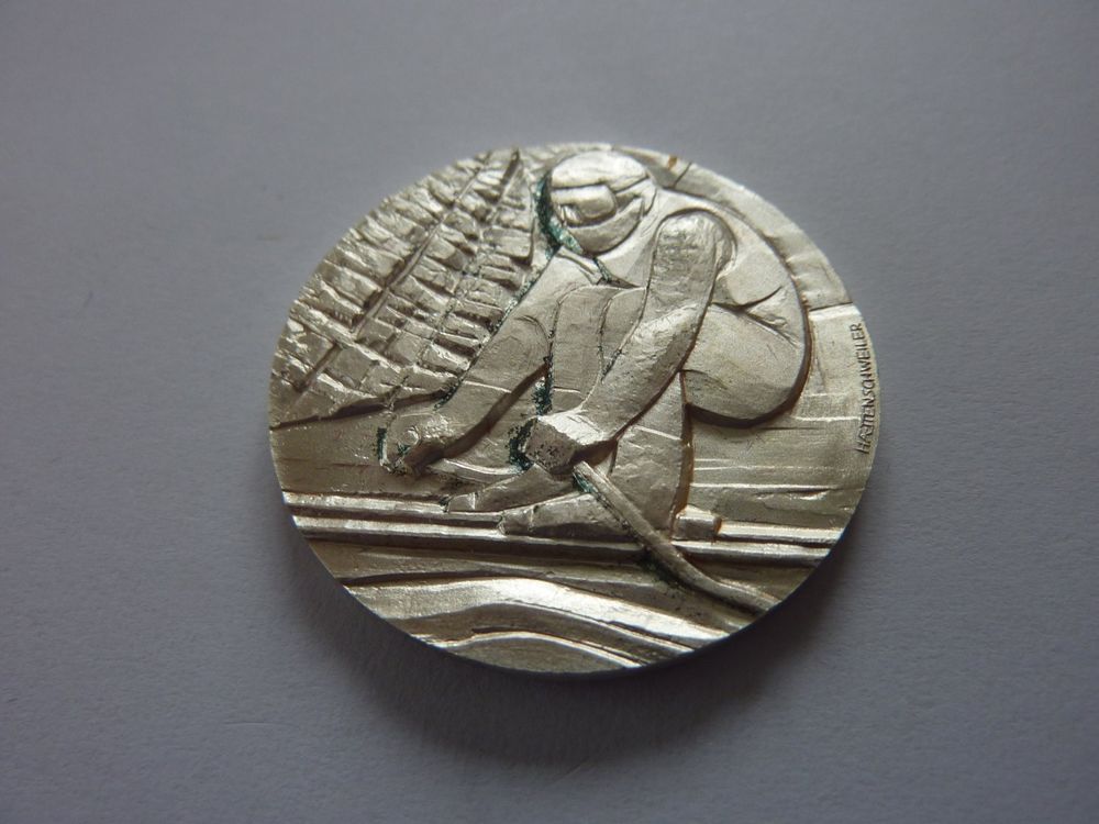 MEDAILLE DE BRONZE DORÉ DE SPORT COURSE D'ORIENTATION SIGNEE "GLORIA