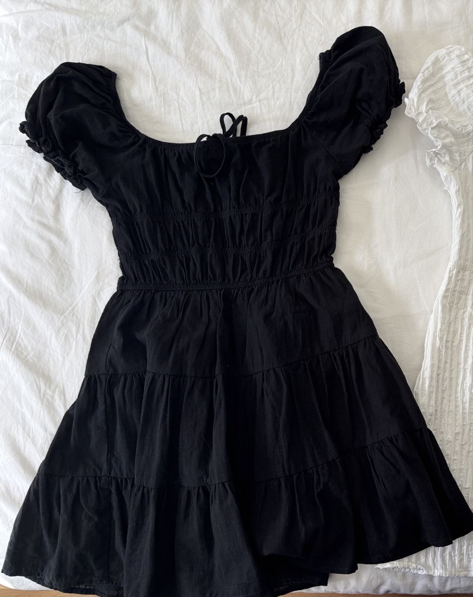 Shein Vestiti: black short dress – Usato da Claro venduto da annakhanh 1