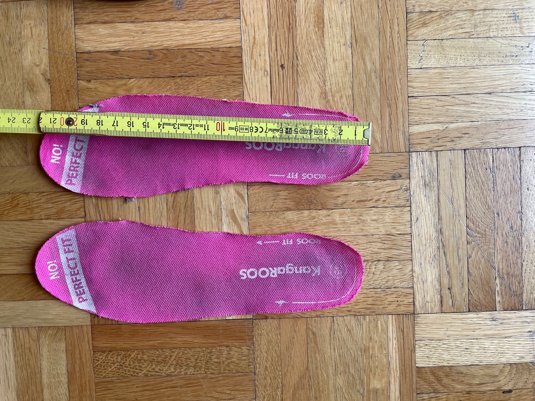 Scarpe per ragazzi: KangaRoos Hallenschuhe Gr 36 – Usato da Zürich venduto da 01pippa 5