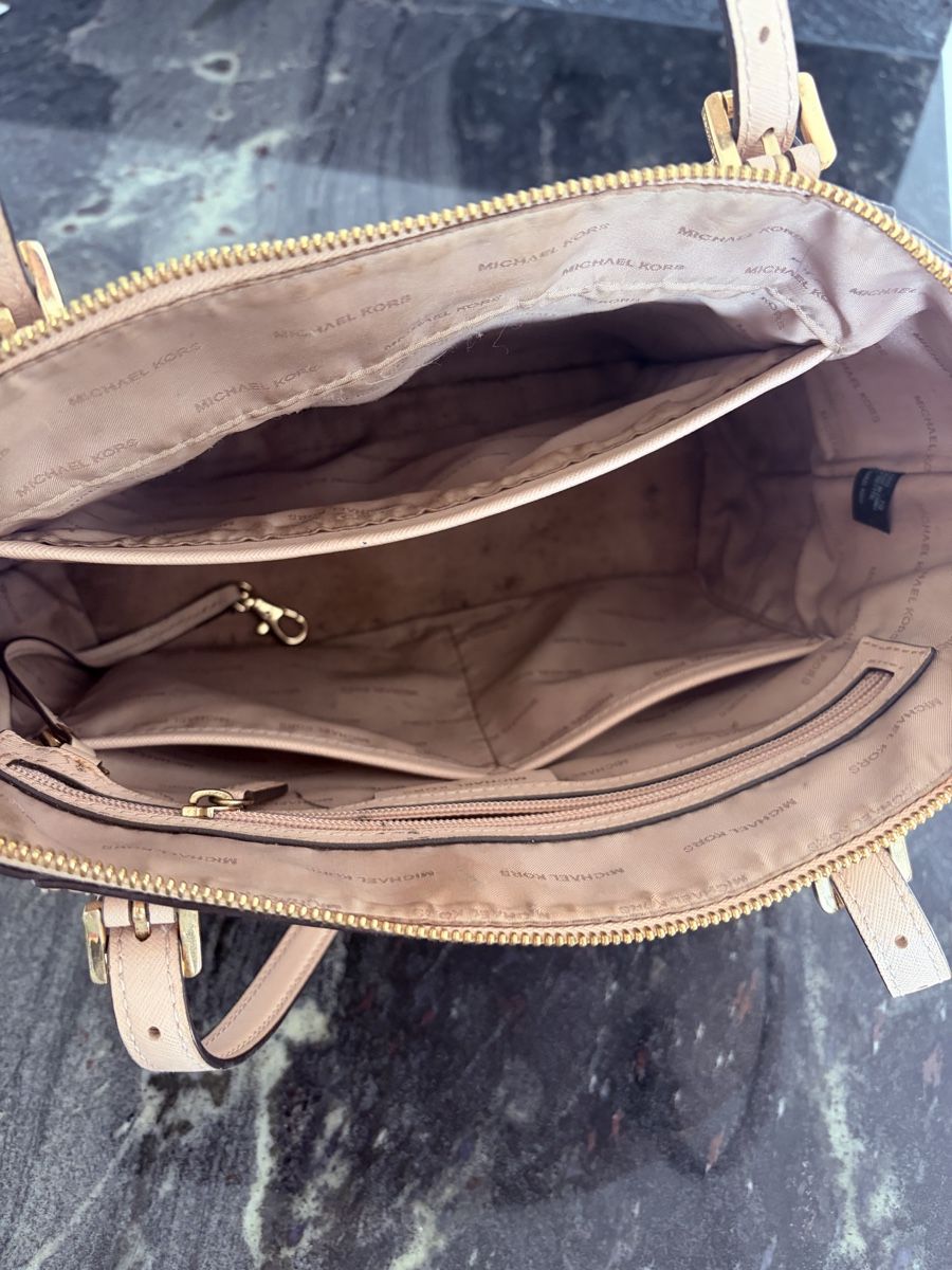 Michael Kors Sacs femmes: Handtasche MK Michael Kors – D'occasion à Dorf par Hppower71 2
