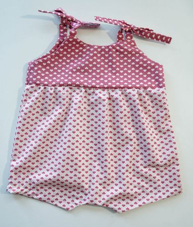 Susse Sommer- Latzhose/Strampler Gr. 74/80 NEU