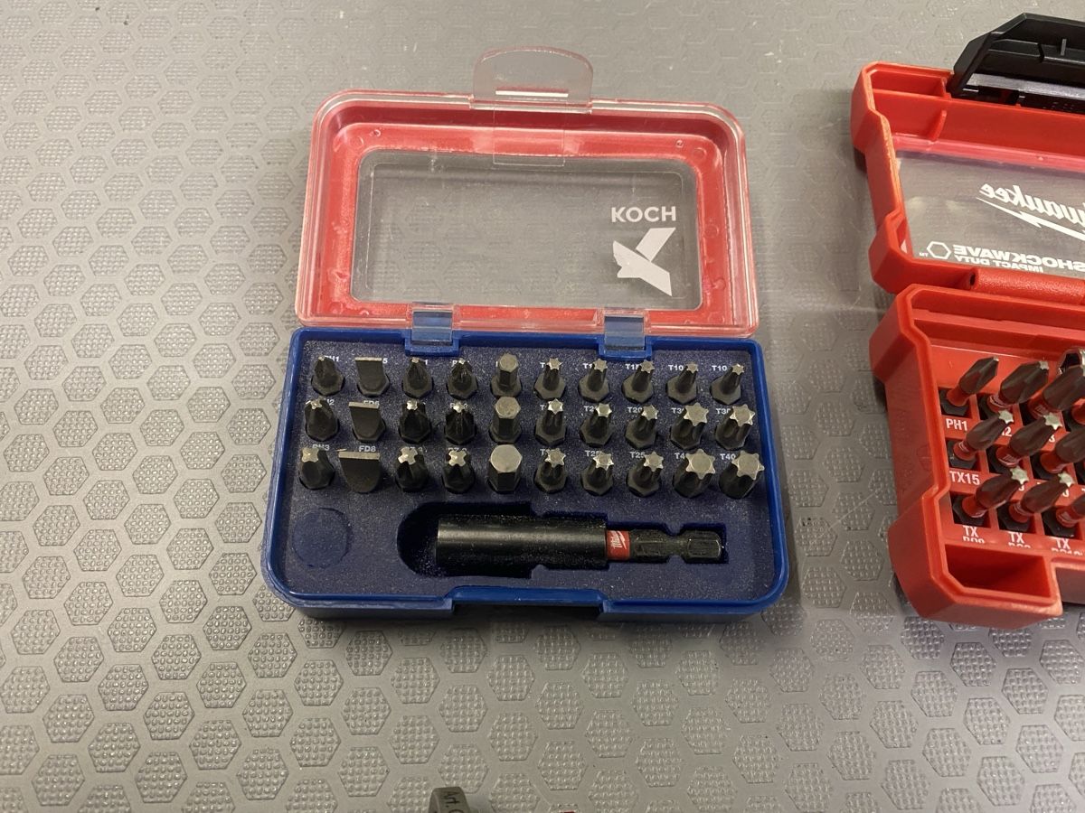 Tutti gli attrezzi: Lot Bitset ab 1.- – Usato da Wabern venduto da HK-Design 1