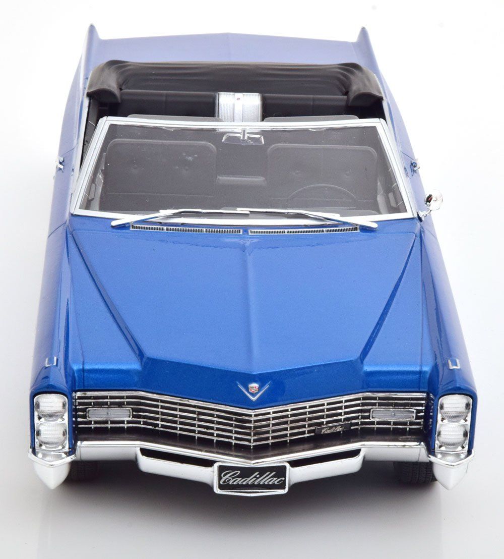 Cadillac Modellini d'auto: Cadillac DeVille Convertible 1967 dunkelblau met.      1:18 – Nuovo e nell'imballaggio originale da Gerlafingen venduto da espero88 3