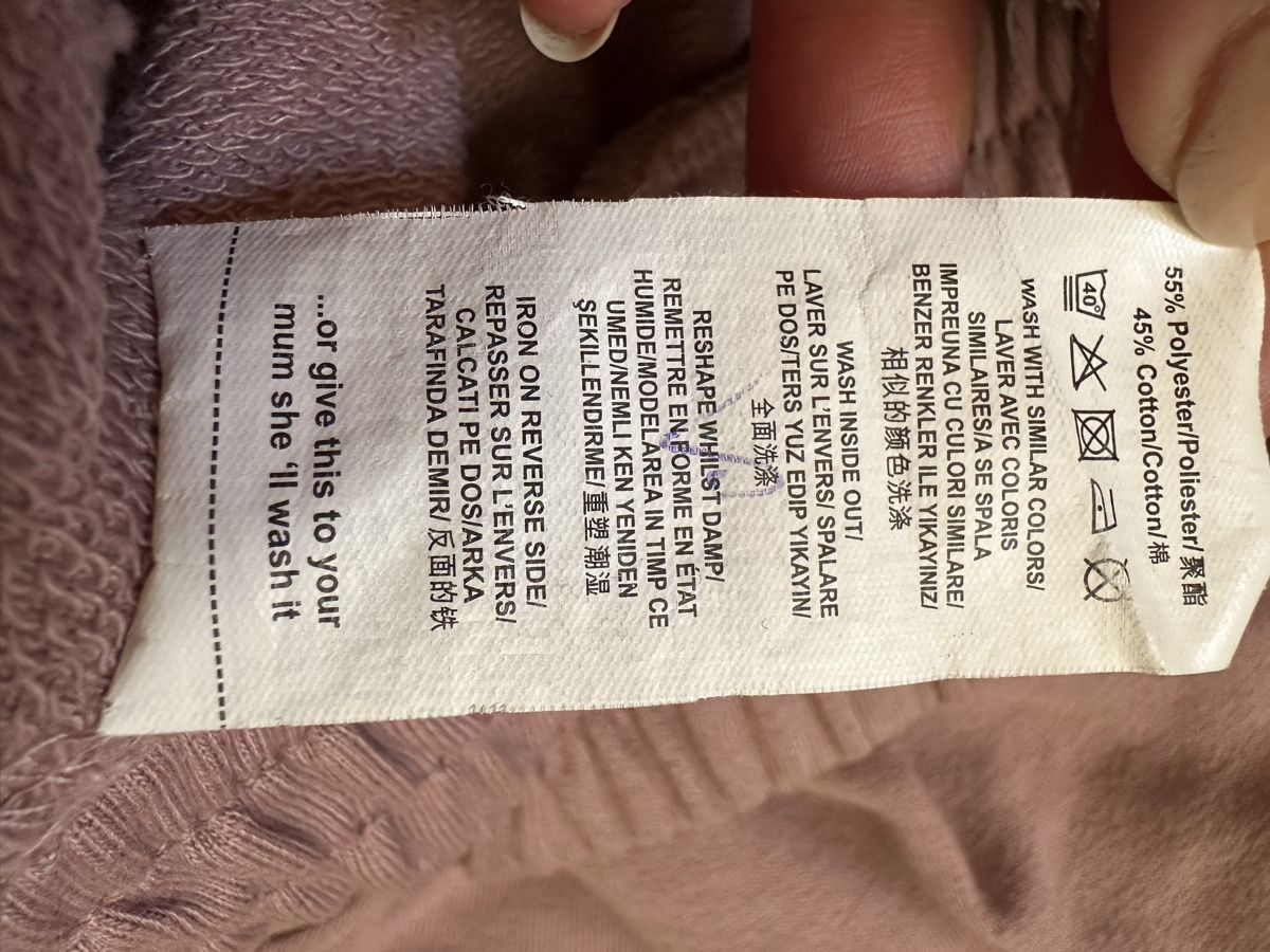 Maglioni & Felpe: Kapuzenpullover Barbie Grösse M neuwertig – Usato da Zürich venduto da sagres_5 2