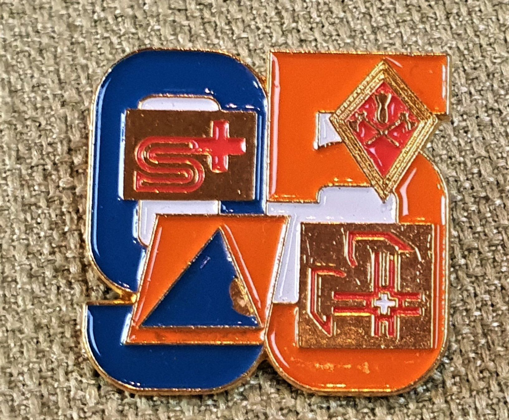 Plaketten & Abzeichen: I209 - Pin Samariter 1995 – Gebraucht aus Reinach BL von Boston-Verkauf