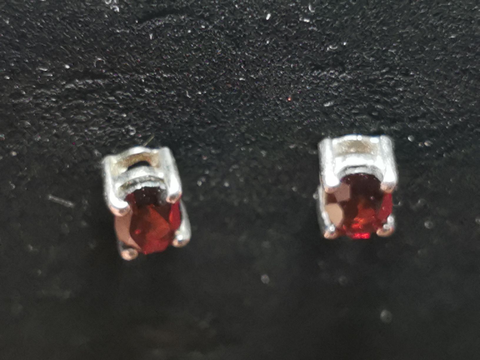 Orecchini pendenti & Orecchini a lobo: Damen Silber Ohrstecker mir Granat – Nuovo e nell'imballaggio originale da Schlieren venduto da vlalif 3