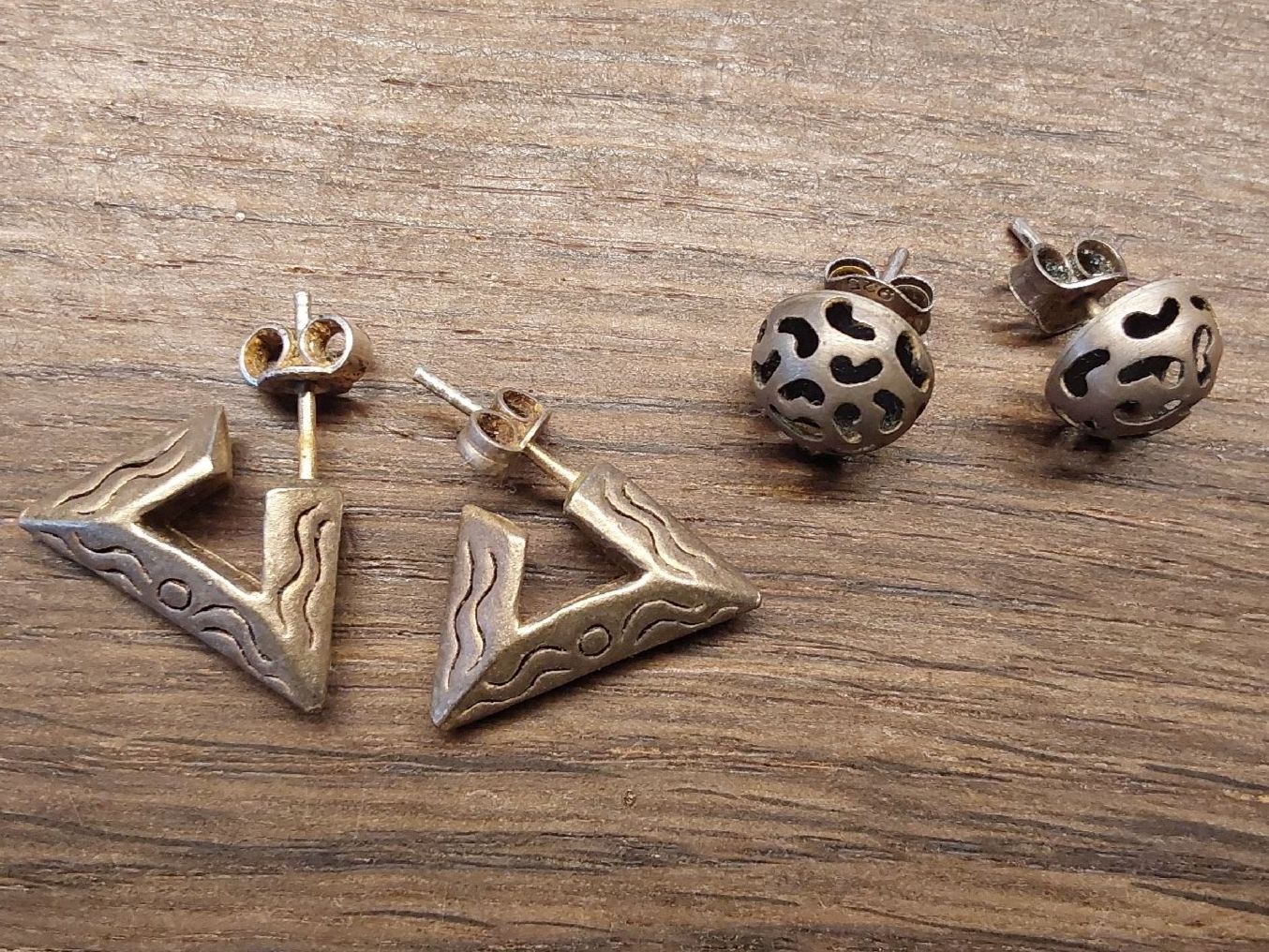 Orecchini pendenti & Orecchini a lobo: 2 Paar Ohrschmuck Neunzigerjahre – Usato da Köniz venduto da scopello12