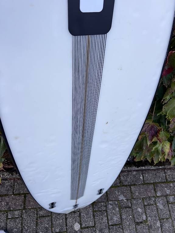 Core Tavole da surf e di nuoto: Kiteboard Core Ripper 4 in 5'8" 2024 – Usato da Mägenwil venduto da Simonaschatzmann 2