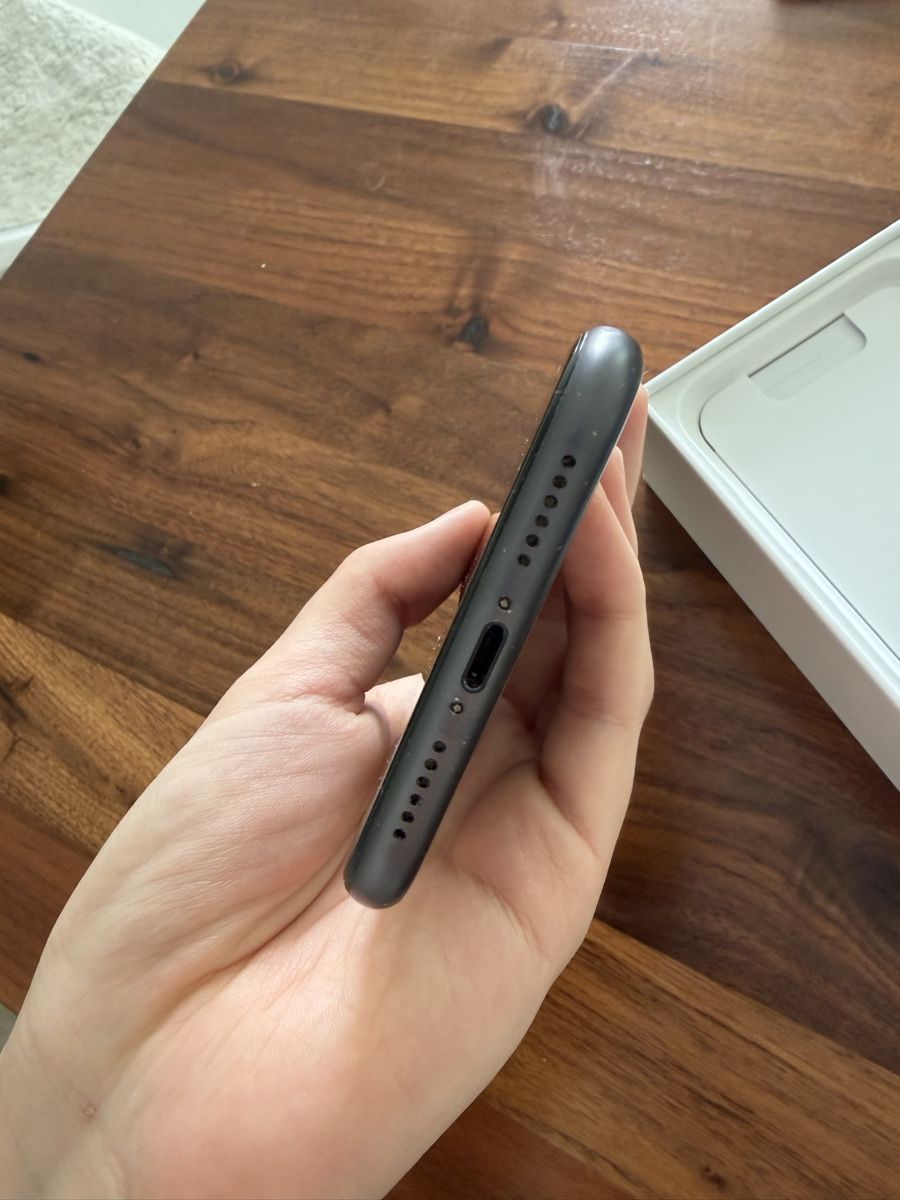 Apple Telefoni cellulari / Smartphones: Iphone 11 128 GB – Usato da Winterthur venduto da ana_z7yd 7