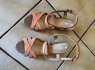 Scarpe da donna: Sandales marque Geox – Usato da St-Blaise venduto da Chemar