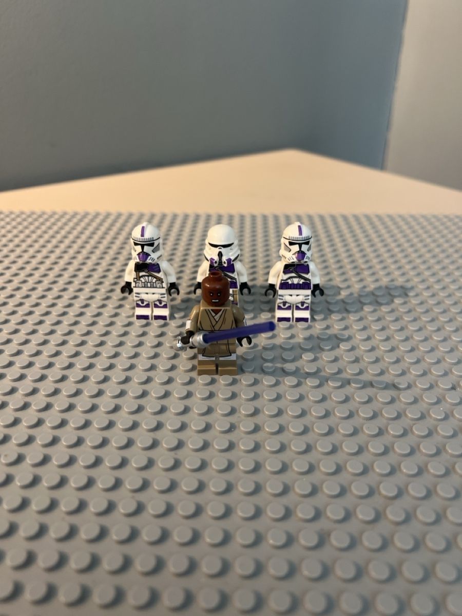 Star Wars Statuette: LEGO Star Wars 187th Legion Clone Trooper + Jedi – Usato da Zürich venduto da Quentin999